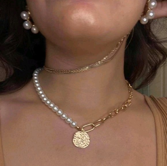 💖 2/$30 faux pearl gold chunky chain link mixed necklace Gold coin pendant - Picture 6 of 16